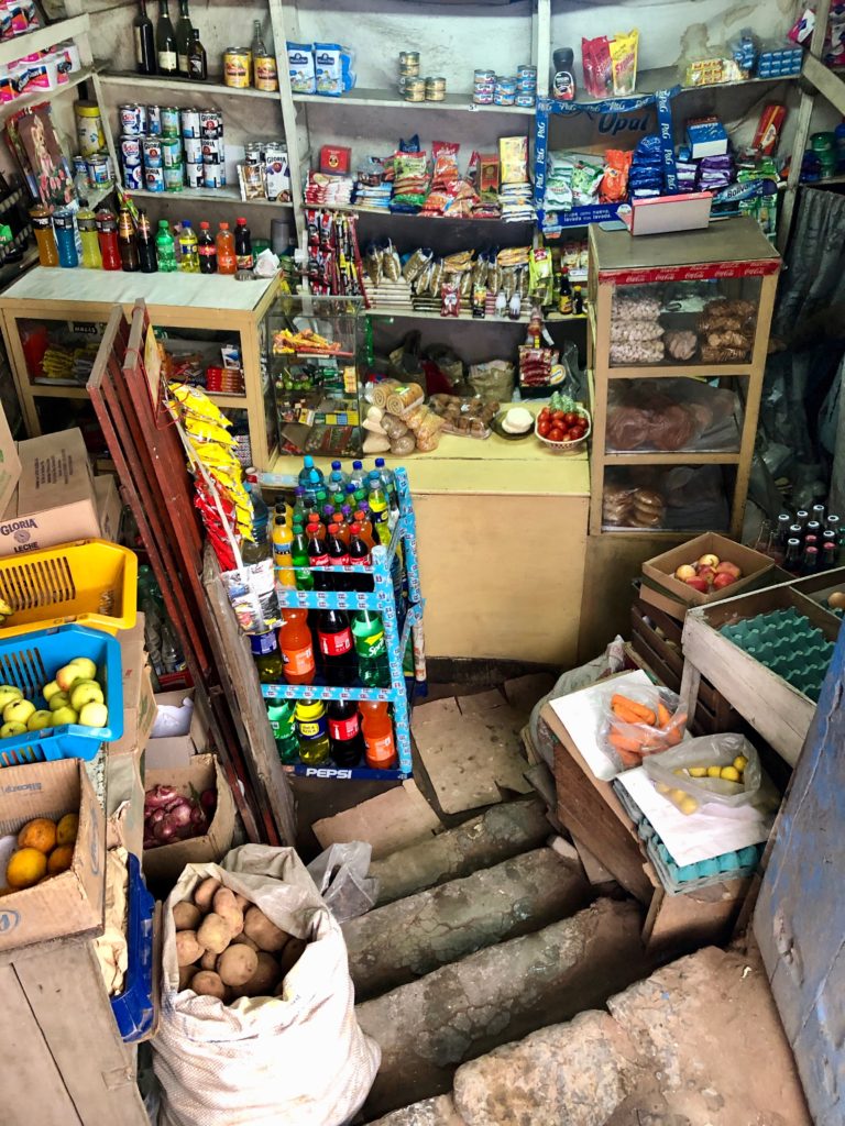 Cusco, little grocery shop